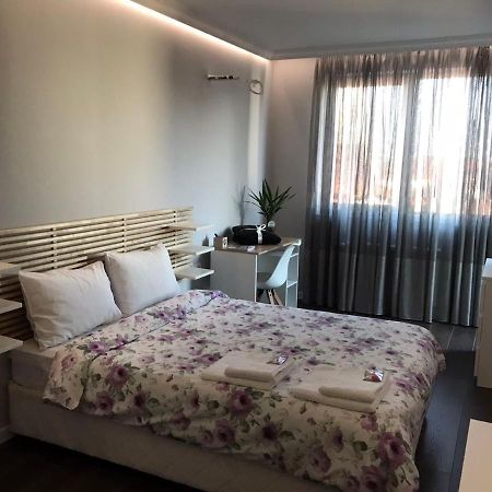 Apartment The Orchid Sofia Bagian luar foto